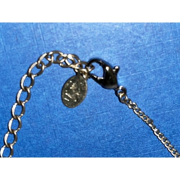 Lauren Conrad Chain Necklace w silver tone Pendant and faux diamonds - Picture 7 of 9